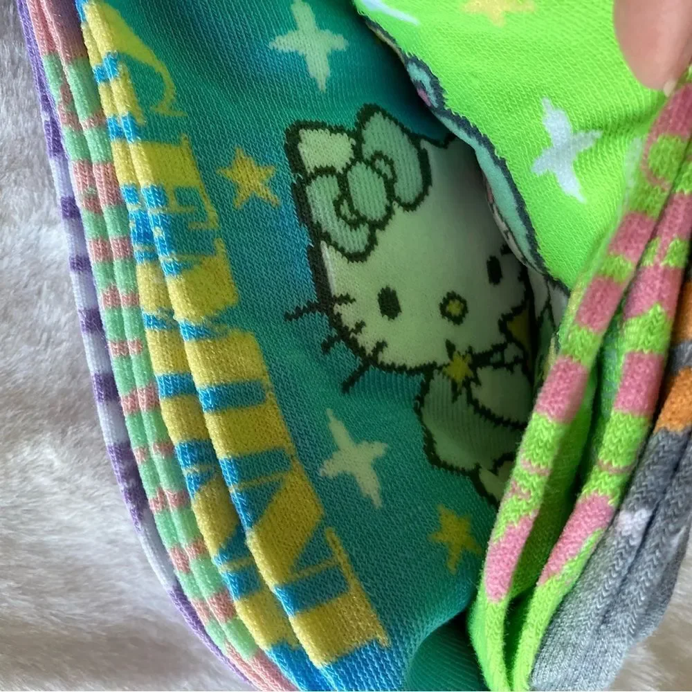 Hello Kitty 5 Pair Zodiac No Show Socks Astrology Horoscope NWT Women's